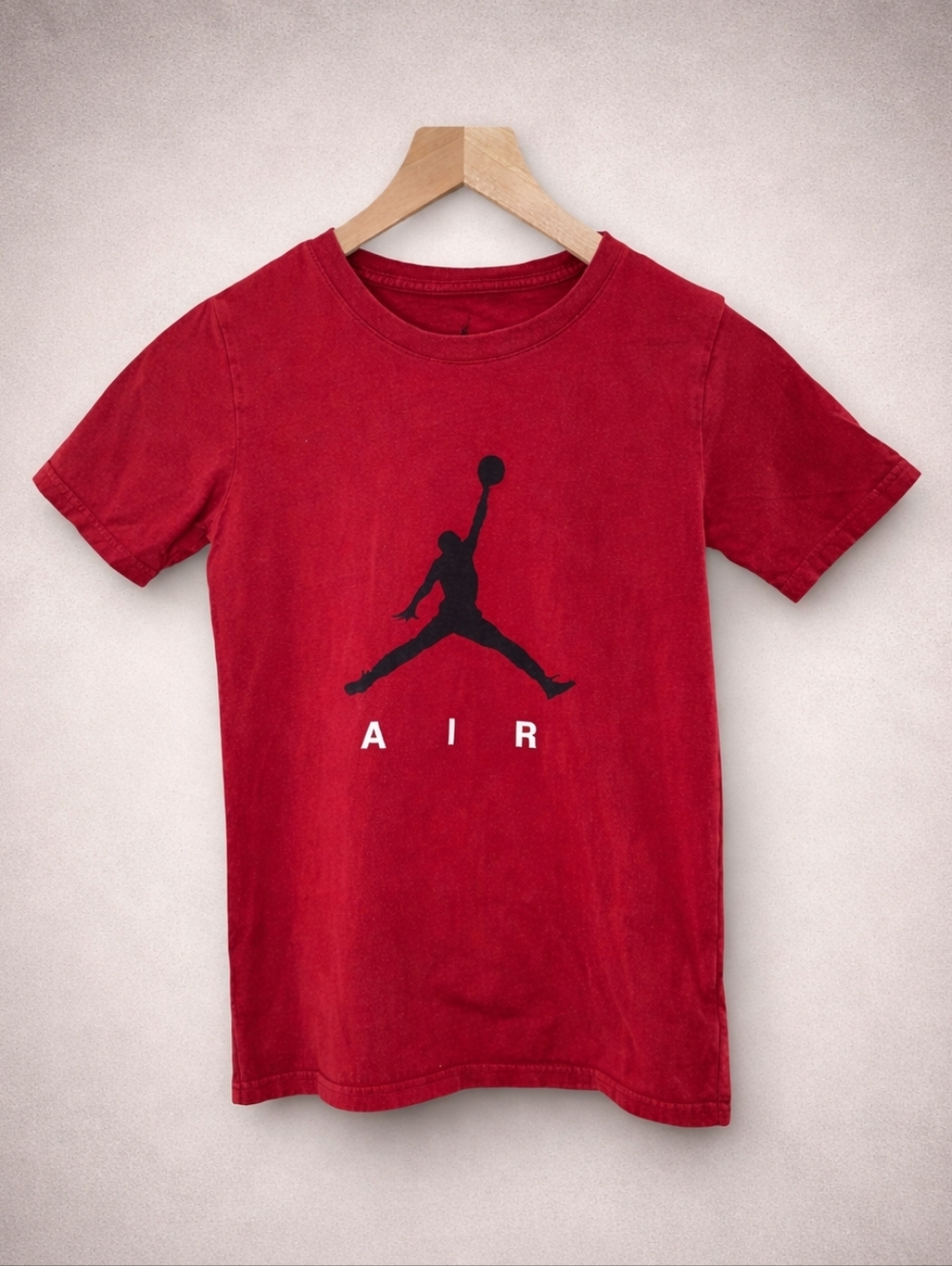 Nike Jordan Jumpman Air Boys Red Tee Size Medium (10-12) Athleisure Streetwear